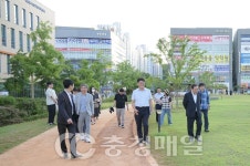 최민호 시장, 새롬동 주민과 함께 하룻밤