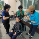 충북 괴산 불정면새마을부녀회, 사랑의 염색봉사 나서