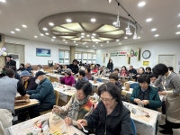 청주가경노인복지관, 어르신 건강 위한 나만의 작은 정원 만들기