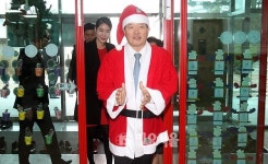 어린이집 방문하는 정의화 산타클로스