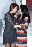 [IS포토] 임성언-홍수아, 사진찍다가 빵 터진 멜리스 미녀 둘