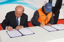 대한민국 최초 국민경매장터인 광탄경매시장