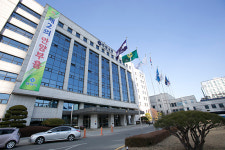 [특별인터뷰] 이필운 안양시장, 안양 발전은 제2의 안양부흥이 답