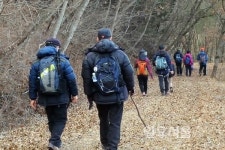 봄을 따라 희망으로 걷는 동행의 길 의령부잣길