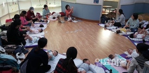 부천시청 공간 까꿍에서 아기와 함께 놀아요