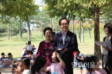 진주시 파란마음 하얀마음 아동 그림그리기 행사 가져