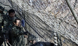 백골부대 철책선 점검하는 정세균 국회의장