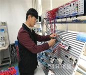 고교 위탁생이 폴리텍대학 진주캠퍼스에서 8개의 자격을 취득