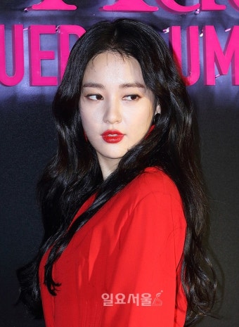 [IS포토] 이주연, 키스를 부르는 '매혹자태'