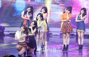 [IS포토|쇼챔피언] 아홉 발랄 '트와이스'
