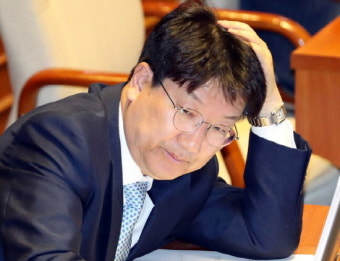 검찰, 권성동 구속영장 청구 