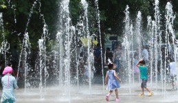 담양군, 폭염에 아랑곳하지 않는 어린왕자