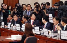 시작부터 고성 박영선 청문회… 자료 제출 거부 놓고 여야 공방