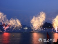 통영한산대첩축제, 여름밤 하늘을 수놓다