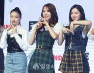 [IS포토] 도아-도이-시카, 파나틱스 센터 삼총사