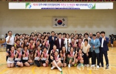 제3회 진주시배드민턴협회장배 어르신 및 여성부 대회 개최