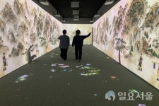 인터랙티브 미디어아트, 색채와 빛으로 관람객들을 사로잡다!