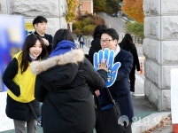최종환 파주시장, 2020학년도 수능시험장 깜짝 응원 방문