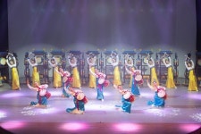 더크리에이션 무용단, 춤으로 보는 마음 선물 개최