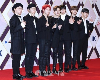 [IS포토|KBS가요대축제] 스트레이키즈, '신사신사하네~'