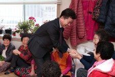 허인환 동구청장, 어르신들 찾아 설맞이 새해 인사 훈훈