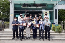 수원시의회 유재광 의회운영위원장,  서둔동 주민자치회로부터 지역발전 공로 감사패 받아