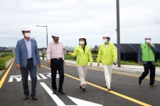 수원시의회 조미옥 의원,  입북동 벌터마을~금곡동 강남아파트 연결도로 현장 점검
