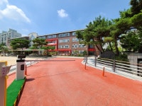대전둔산초등학교, 보행자 중심의 안전한 교통 환경 조성