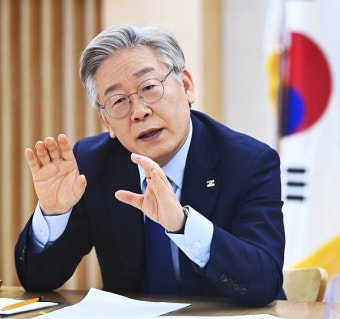 [여의도 핫이슈] '아웃복서' 이재명 지사 '지지율' 30% 돌파, 호남친문 對 영남친문 : '분열의 늪'에 빠지다!