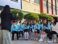 대전상원초 등굣길 음악회 눈길