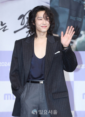 [IS포토] 이종원, 테리우스 같은 밤에 피는 꽃 종사관 '수호'
