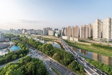 [서울 명(소)장(인)을 찾아서-151] 한강의 기적 이뤄낸 인지도 높은 금천구 명소 패션 IT문화길