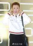 [IS포토] 비오는 날 지방시 행사에 뜬 태양