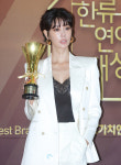 [IS포토|한류연예대상] 클라라, 시크하게