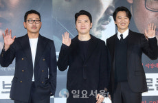 [IS포토] 하정우-김진황 감독-김남길, 브로큰 삼인방