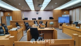 충북 개인 택시조합 12억 횡령사건 2심 고등법원 선고…징역 3년에서  2년으로 감형 