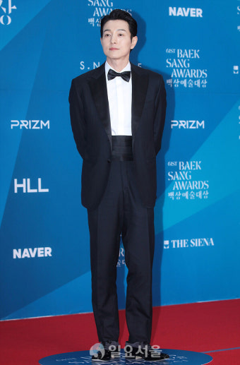 [IS포토|백상예술대상] 정성일, '훈훈 꽃중년'