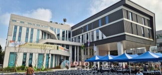 금남면 행복누림터, 4년 기다림 끝 준공식...어르신 효잔치로 화합의 장도 가져