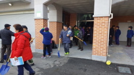 농업인실용교육 맞아 농기구(삽) 기증