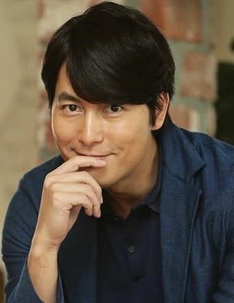 정우성 열애설, 30대 미모의 일반인 여성과 수개월째 교제 중 