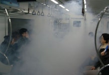 지하철 3호선 도곡역서 열차 화재…60대男 인화물질 뿌리고 의자에 불 붙여(2보)