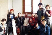 용인 이동면 주민자치위, 경로당 35곳 단열재 설치 봉사