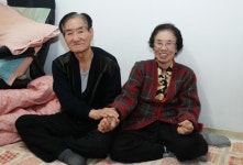 홀몸으로 남쪽서 만난 반쪽 이젠 대가족...잘 살았지
