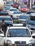 수원 나혜석거리 30년째 교통지옥...골목 車로 꽉차