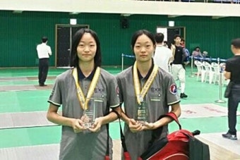 '쌍둥이 女검객' 최수빈·세빈, 문체부장관기 펜싱대회 여중부 금·동메달 획득