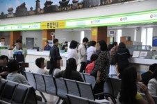 수원시차량등록사업소 업무 과부하...증원 시급