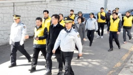 수원중부서, 영동시장 상인연합-지동초와 1사(社)-1교(校) 동행 순찰 실시