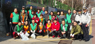 안산시 월피동 새마을회, 광덕초 주변 환경정화 봉사활동 펼쳐