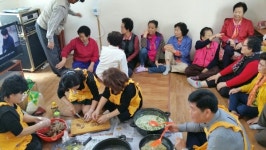 수원 지동 바르게살기위원회, 경로당 어르신에 점심식사 대접