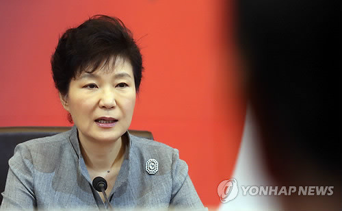 이재명 대통령, 여야 지도부와 논의...김민석 국무총리 후보자 해명 지켜봐야